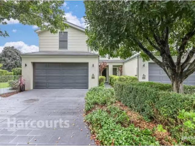 Nice 110 Governors Way, Macquarie Links House for rent Listed.