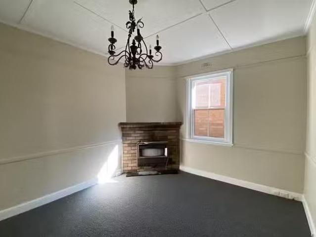 Deal! 110 Mort Street, Lithgow, NSW 2790