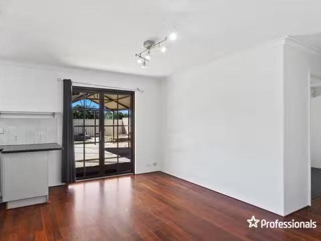 Cozy 111 Blackadder Road, Swan View, WA 6056