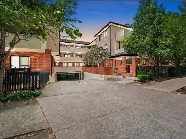 Deal! 11/2 6 Regentville Road, JAMISONTOWN Apartment for rent.