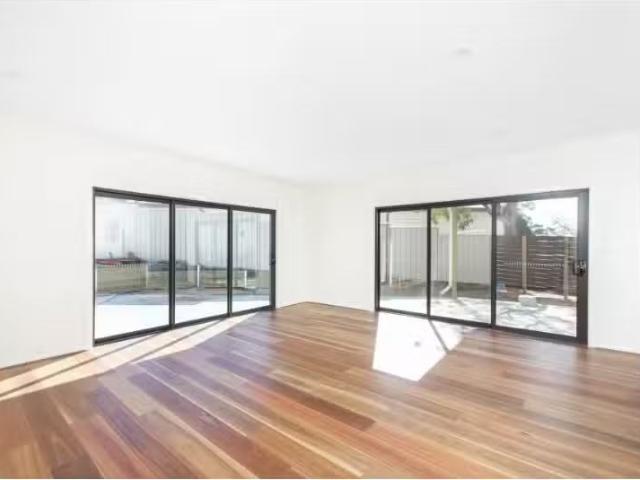 Deal! 1/12 Wyatt Place, Torrens Townhouse for rent Listed by.