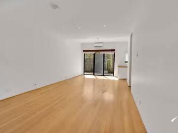 Just in! 1/17 Troy Terrace, Daglish, WA 6008