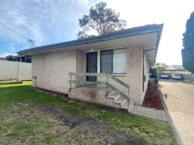 New 1/17 David Avenue, Oak Flats Apartment for rent Listed by.