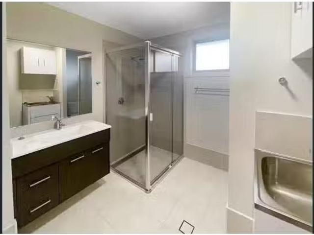 Nice 117A First Street, BOOLAROO Apartment for rent Listed by.
