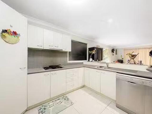 For Rent! 11/47 Newcomen Street, Indooroopilly, QLD 4068