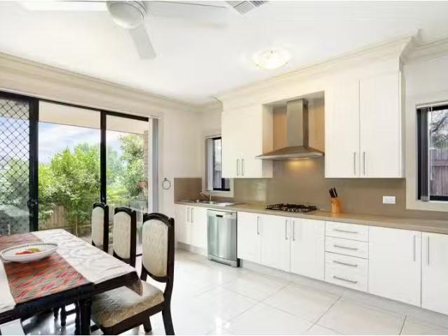 Just in! 1/14 Pearce Street, BAULKHAM HILLS Townhouse for rent.