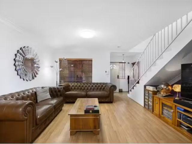 Rental! 11/57 Bellevue Avenue, Georges Hall Townhouse for rent.