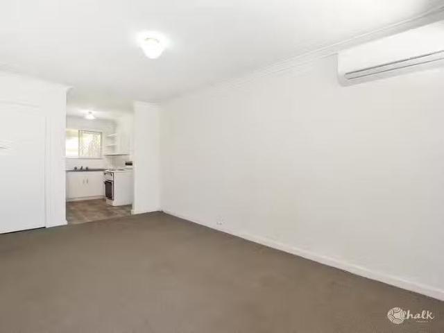 Just in! 11/5 Jesmond Street, Safety Bay, WA 6169