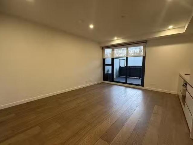 Cozy 119/294 Keilor Road, Essendon North, VIC 3041