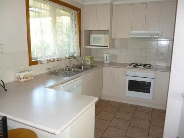 Cheap 1/19 Mountford Crescent, ALBURY Townhouse for rent List.