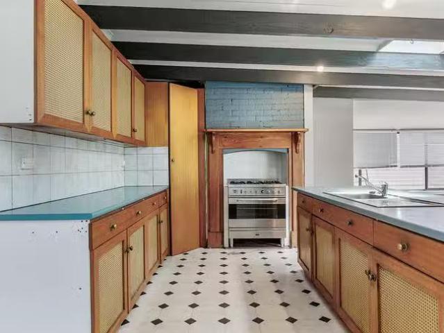 Charming 11 Baker Street, Birkenhead, SA 5015