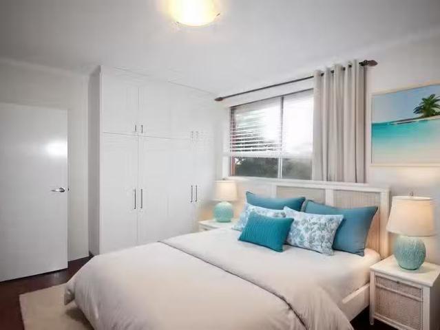 Cozy 11 Brae Street, Bronte, NSW 2024