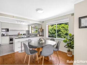 Nice 11 Colyer Avenue, NOWRA House for rent Listed by Zoe Mul.