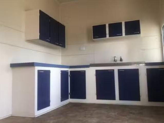 Rental! 11 Eleanor Street, Miles, QLD 4415