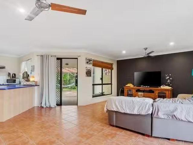 New 11 Tiverton Place, Landsborough, QLD 4550