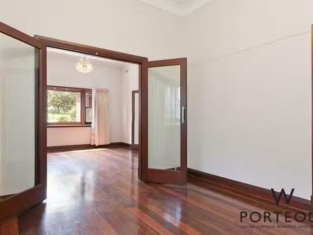 Nice 11 Vincent Street, Nedlands, WA 6009