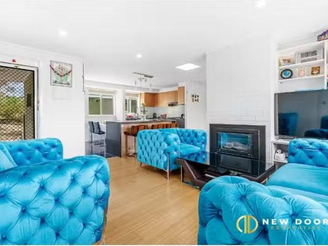 Cozy 123 Kalgoorlie Crescent, FISHER House for rent Listed by.
