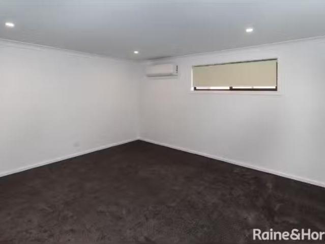 Cheap 1/20 Tichborne, KOORINGAL Apartment for rent Listed by.