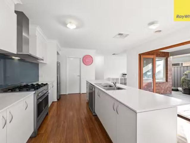 Unique 120 Lennon Parkway, Derrimut VIC 3026
