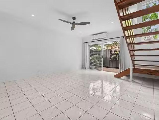 Charming 12/15 17 Vallely Street, Freshwater, QLD 4870