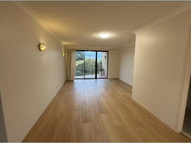 Just in! 12/22 24 Military Road, North Bondi Apartment for ren.