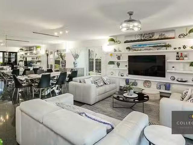 Cozy 1/22 The Avenue, Crawley, WA 6009