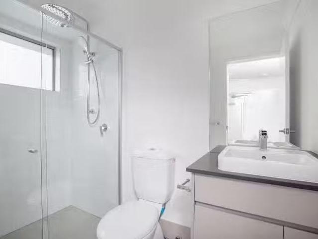 Nice 1/22 Finch Court, Loganlea, QLD 4131