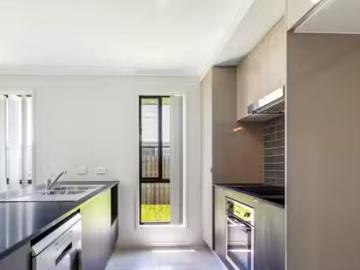 Nice 1/22 Jezebel Street, Rosewood, QLD 4340
