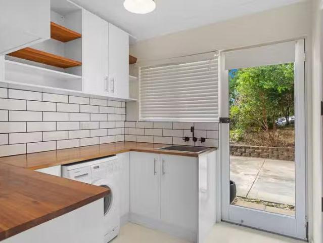 Rental! 122a Monaro Road, Mudgeeraba, QLD 4213 Flat for Rent
