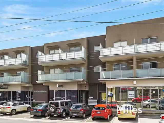 Just in! 12/34 Beetham Parade, Rosanna VIC 3084
