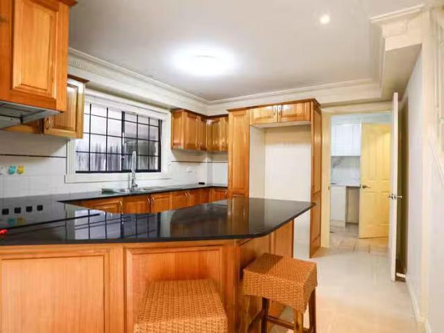 Cozy 1/27 29 Purser Avenue, Castle Hill, NSW 2154