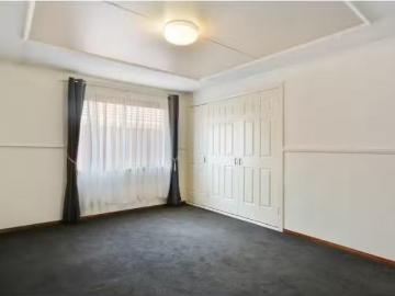 Unique 1/249 Rocket Street, West Bathurst Apartment for rent.