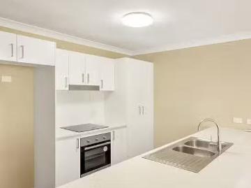 Rental! 1/24 Alpine Court, Cranley, QLD 4350