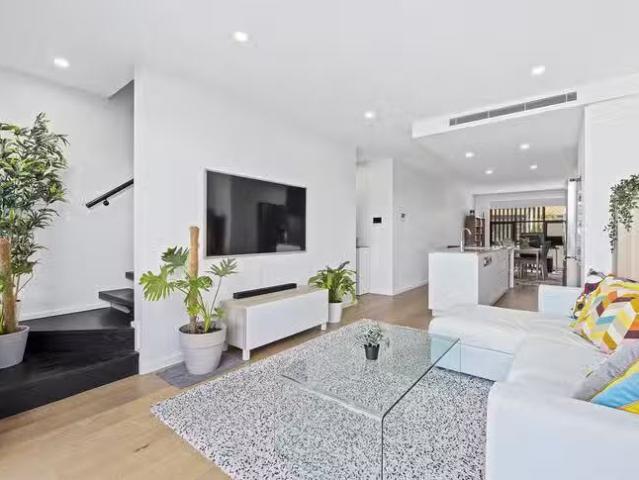 New 125/6 Torrens Street, Braddon, ACT 2612