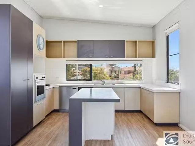 Charming 1/258 Woodside Street, Doubleview, WA 6018