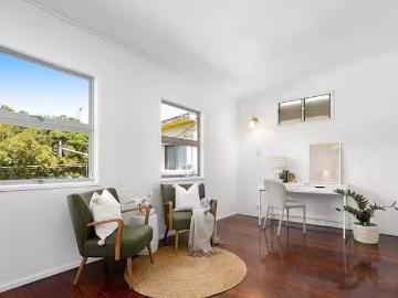 Cozy 125 Annerley Road, Dutton Park, QLD 4102