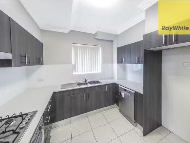 Deal! 1/268 270 Railway Terrace, GUILDFORD Apartment for rent.
