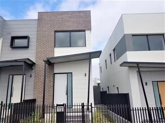 Deal! 12 Anchorage Parade, SHELL COVE House for rent Listed b.
