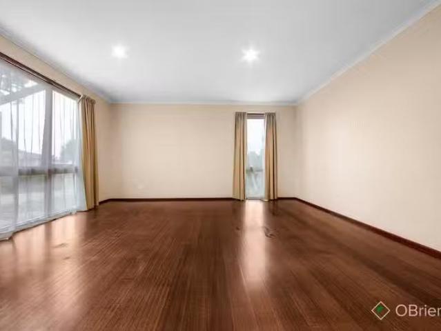 Rental! 12 Antwerp Drive, Keilor Downs VIC 3038