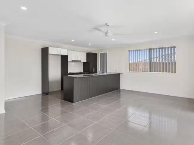 Rental! 1/2 Archer Crescent, Redbank Plains, QLD 4301