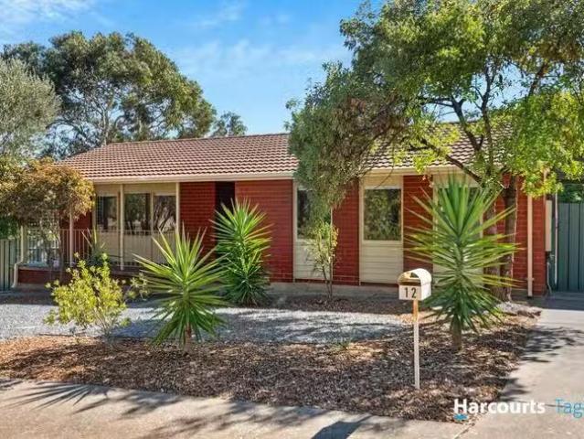 Rental! 12 Eugene Crescent, Christie Downs, SA 5164