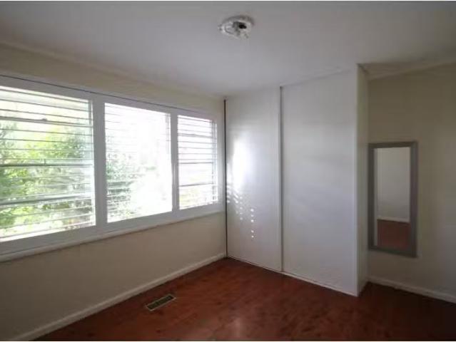 Charming 12 Elsie Street, ORANGE House for rent Listed by Pro.