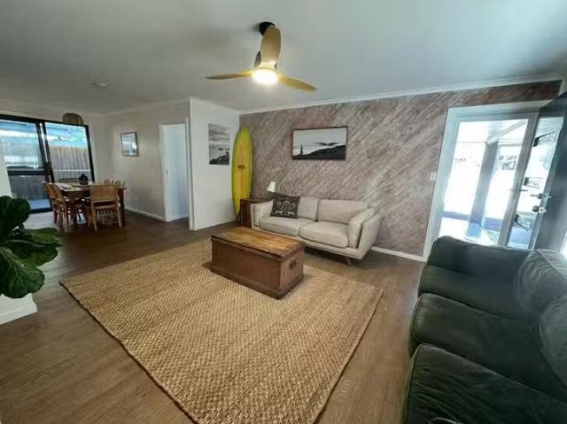 Charming 1/2 Fern Street, Lennox Head, NSW 2478
