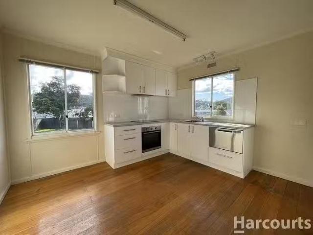 Rental! 12 Heemskirk Street, Warrane, TAS 7018