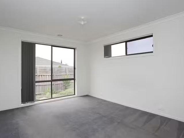 For Rent! 12 Lightwood Terrace, Wyndham Vale VIC 3024