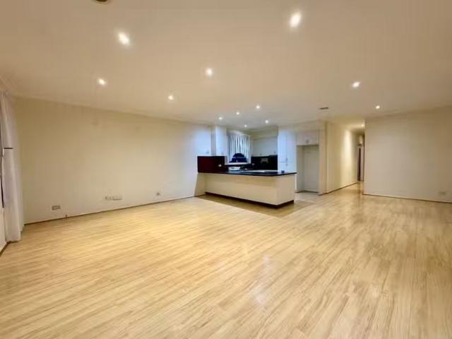 Just in! 12A Quinn Street, DEER PARK, VIC 3023 House for Rent