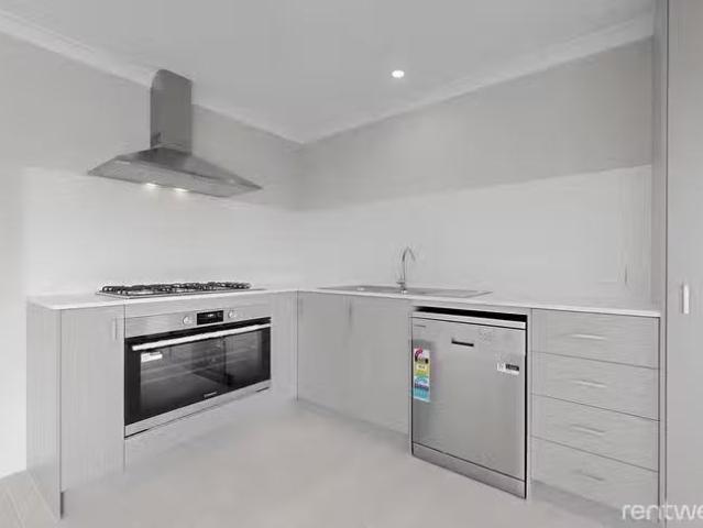Just in! 12A Spectrum Street, Eglinton, WA 6034
