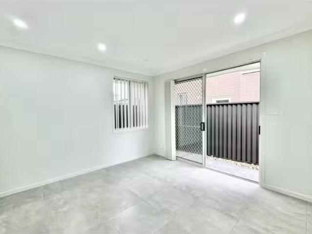 Unique 133a Jardine Drive, Edmondson Park Townhouse for rent.