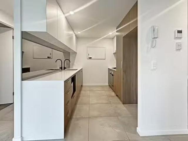 Rental! 1309/1 Grant Avenue, Hope Island, QLD 4212