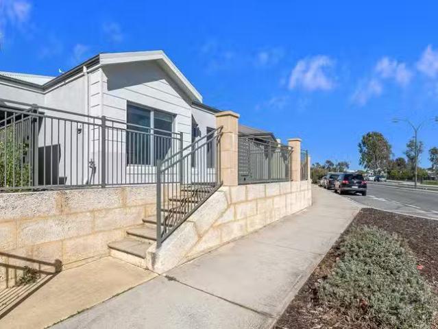 Just in! 131 Broadway Boulevard, Piara Waters, WA 6112